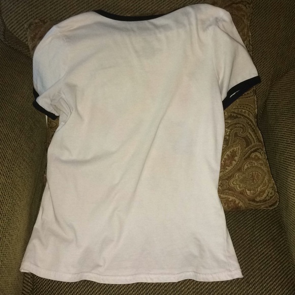 Aggretsuko T-shirt - Picture 4 of 4